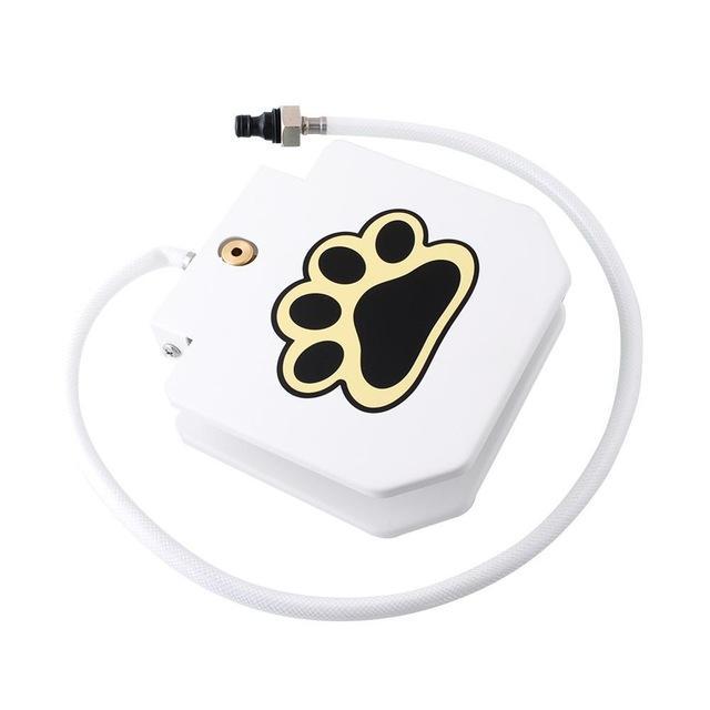 Fresh Water Outdoor Dog Fountain | Easy-to-Use Step Pedal Pet Waterer